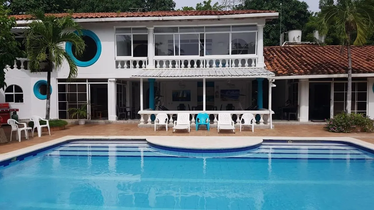 Coral House San Andres contacts